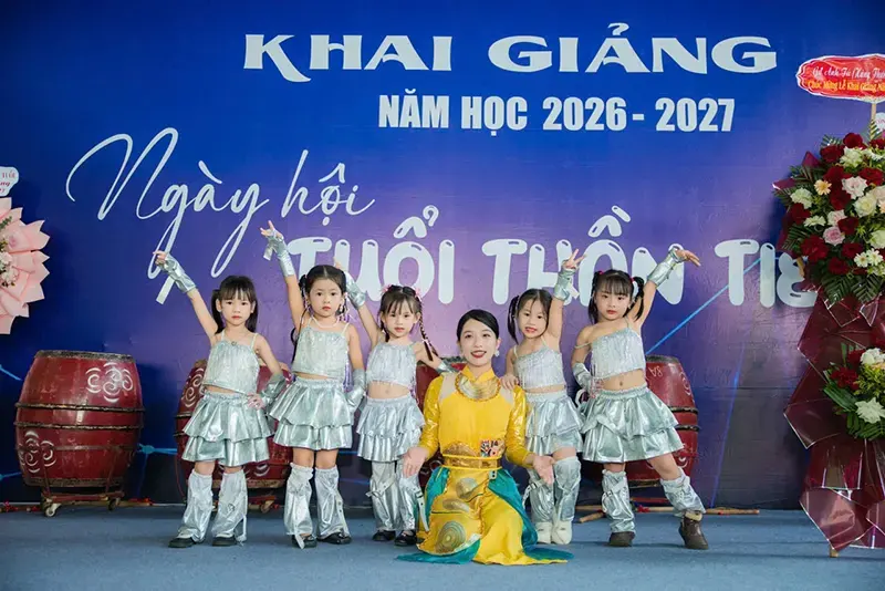Trường mầm non trung kiên